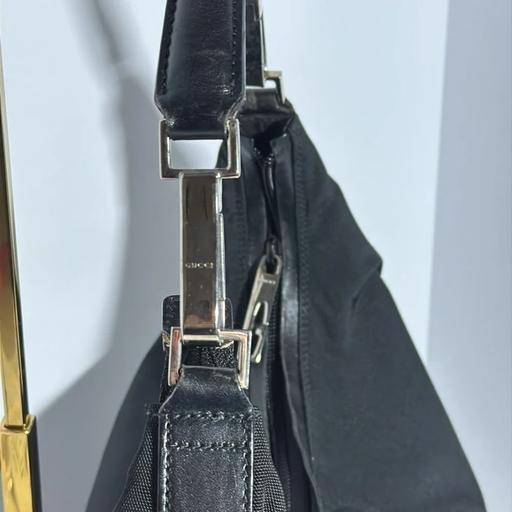 FANTASTIC GUCCI SLOUCHY CROSSBODY W DETACHABLE LEATHER STRAP - Picture 4 of 14